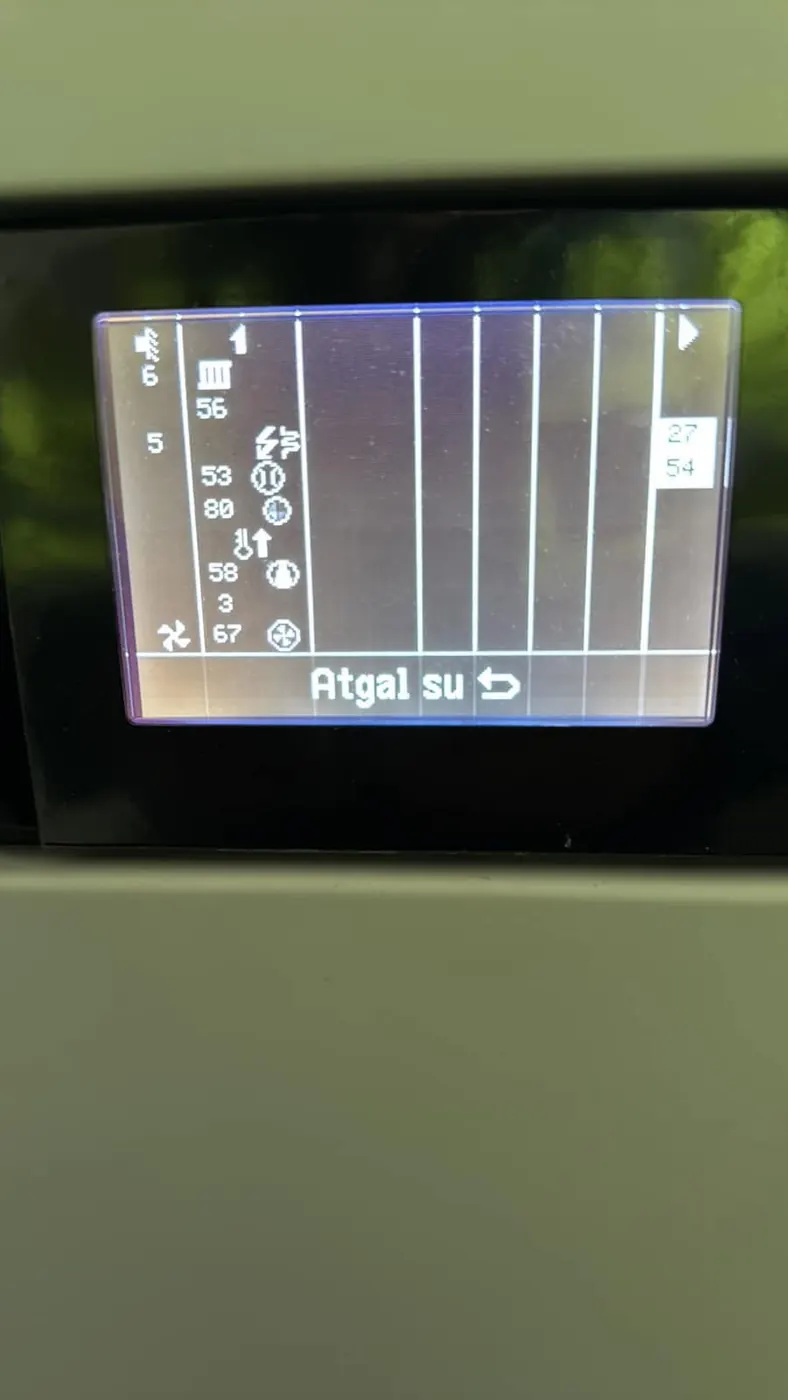 Šildymo sistemos valdymo ekrano rodmenys